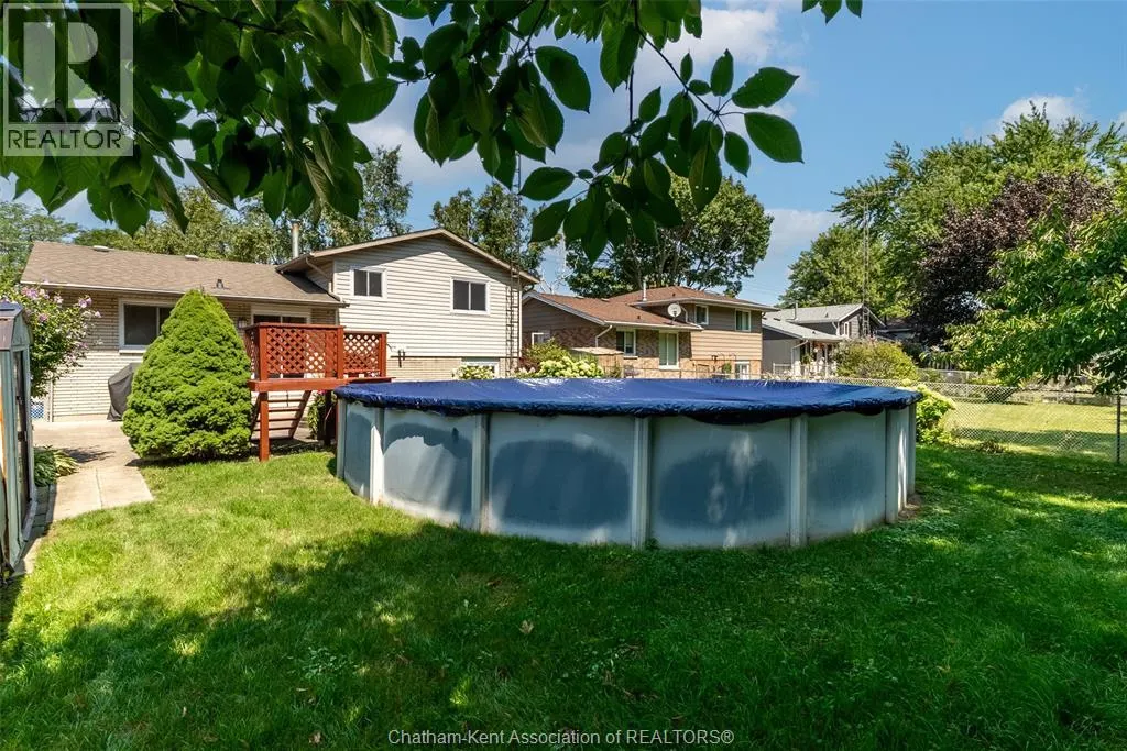 414 McNaughton AVENUE West