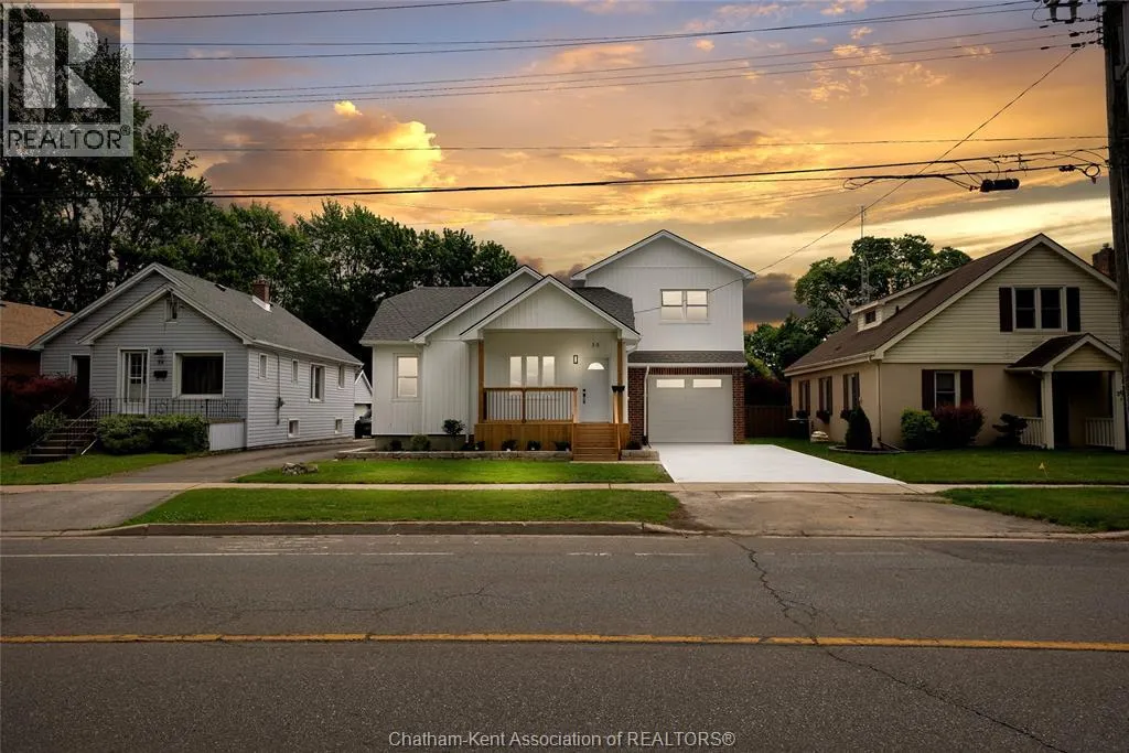 30 MCNAUGHTON AVENUE East