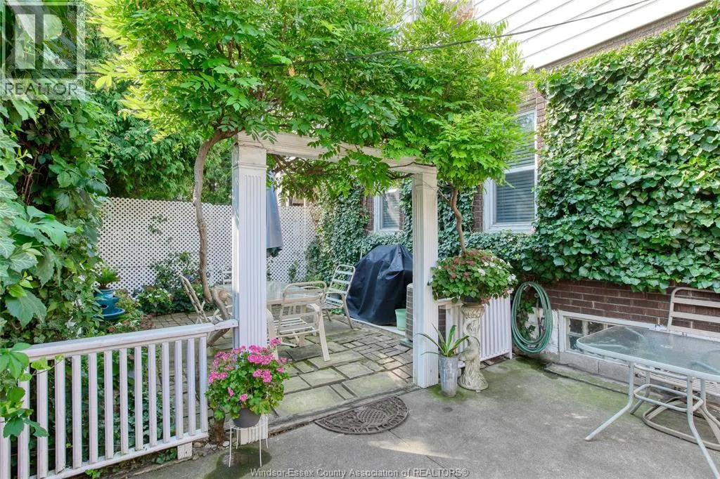 1664 DUFFERIN