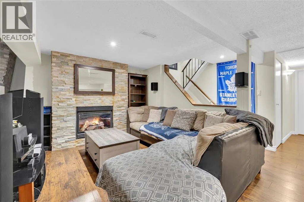 1365 CALVERT COURT