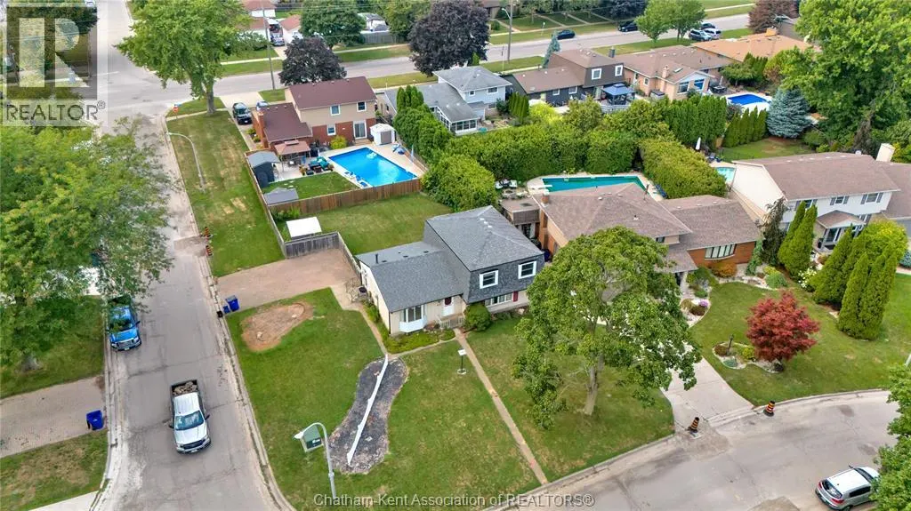 115 Parkwood DRIVE