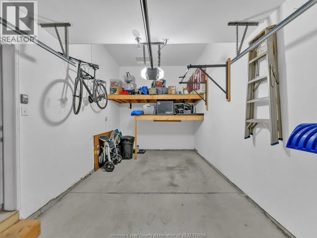 3142 VIOLA CRESCENT