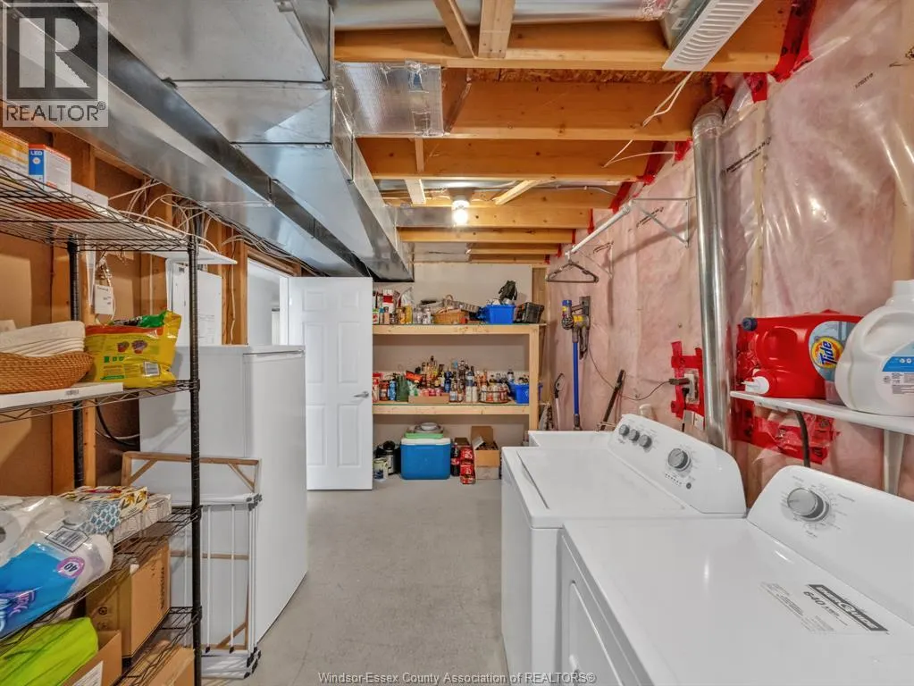 3142 VIOLA CRESCENT