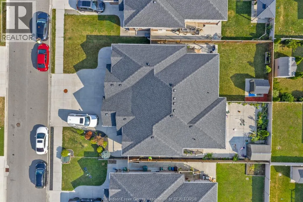 3142 VIOLA CRESCENT