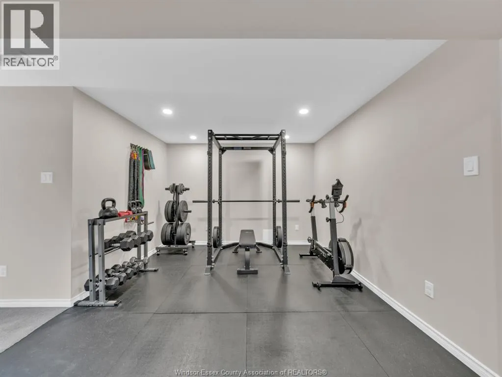 3142 VIOLA CRESCENT