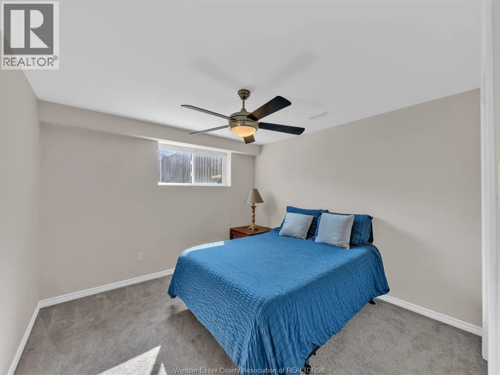 3142 VIOLA CRESCENT