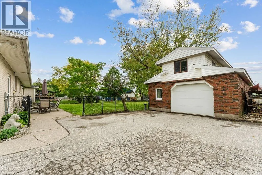 4689 HURON CHURCH LINE ROAD