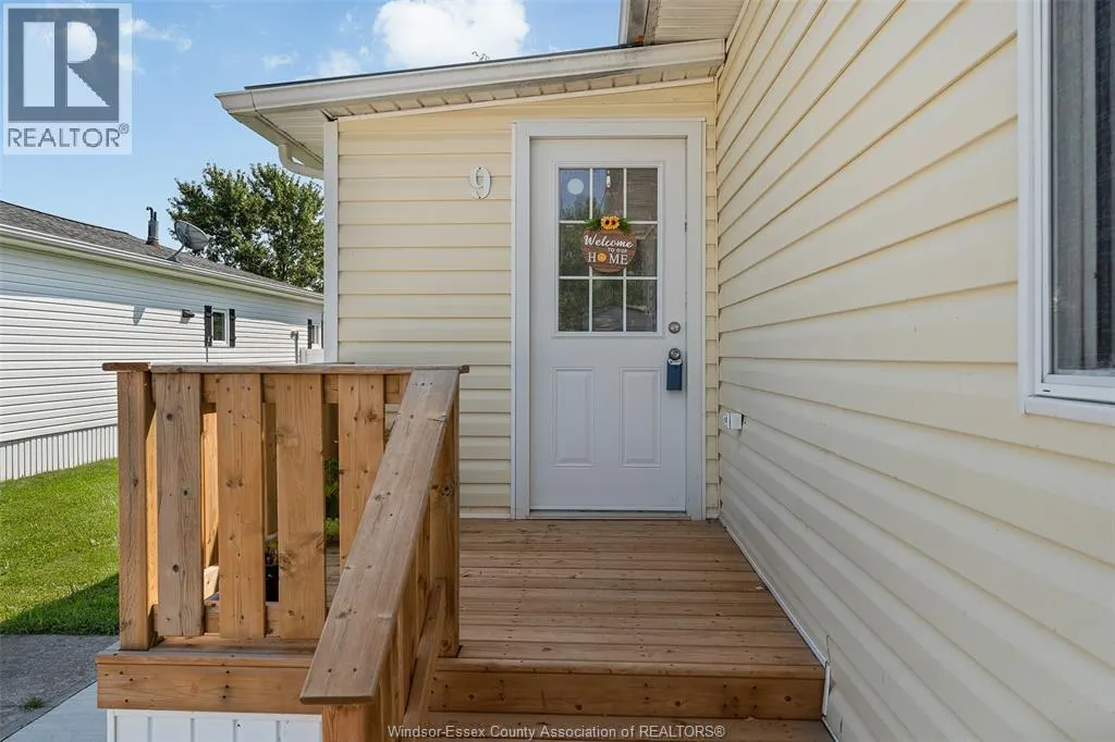 9 MAPLE DRIVE