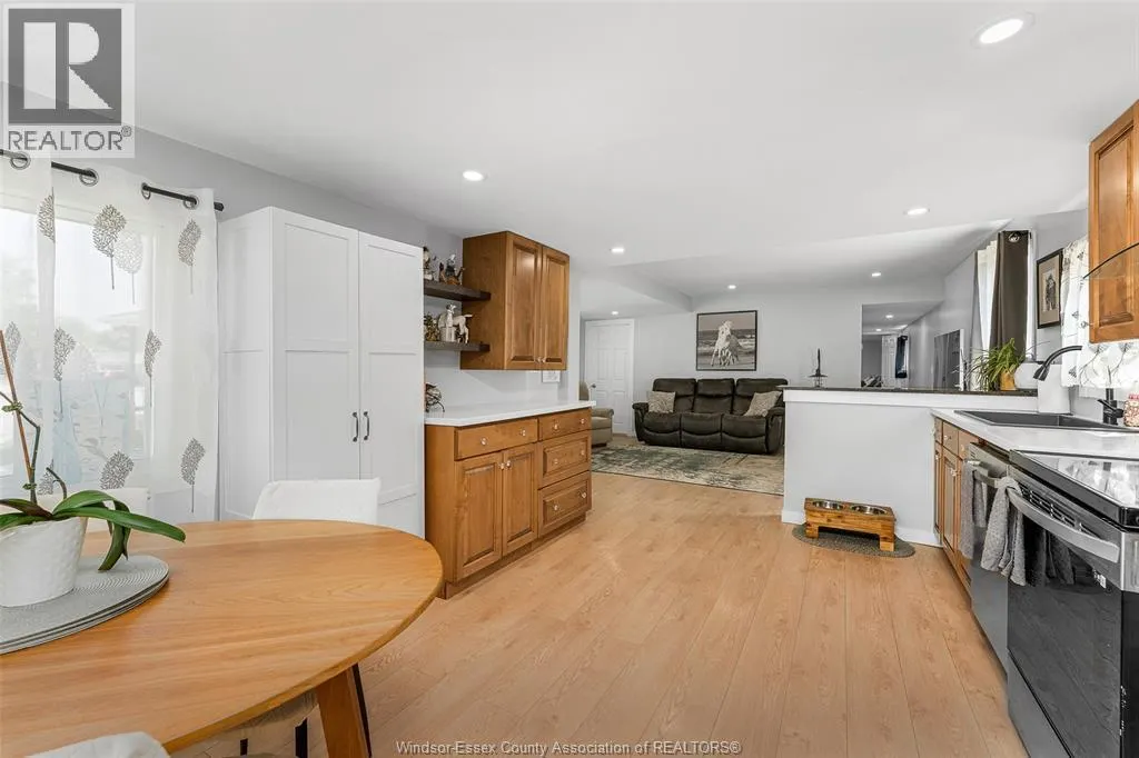 9 MAPLE DRIVE