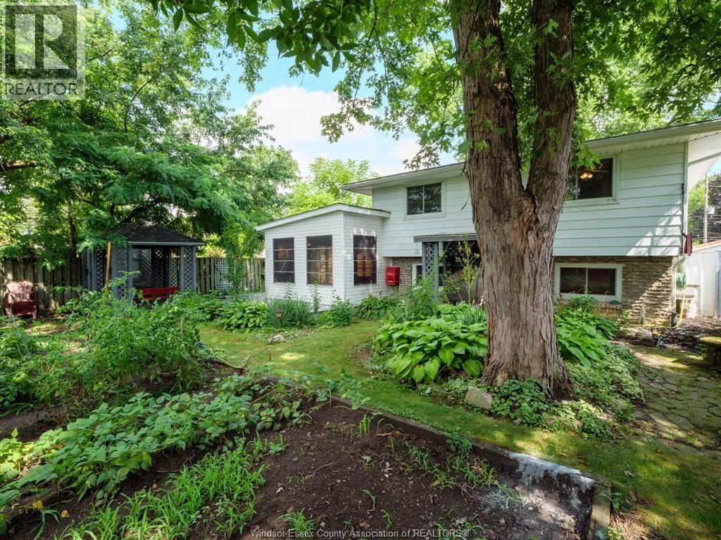 1050 REAUME ROAD