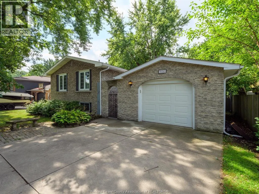 1050 REAUME ROAD