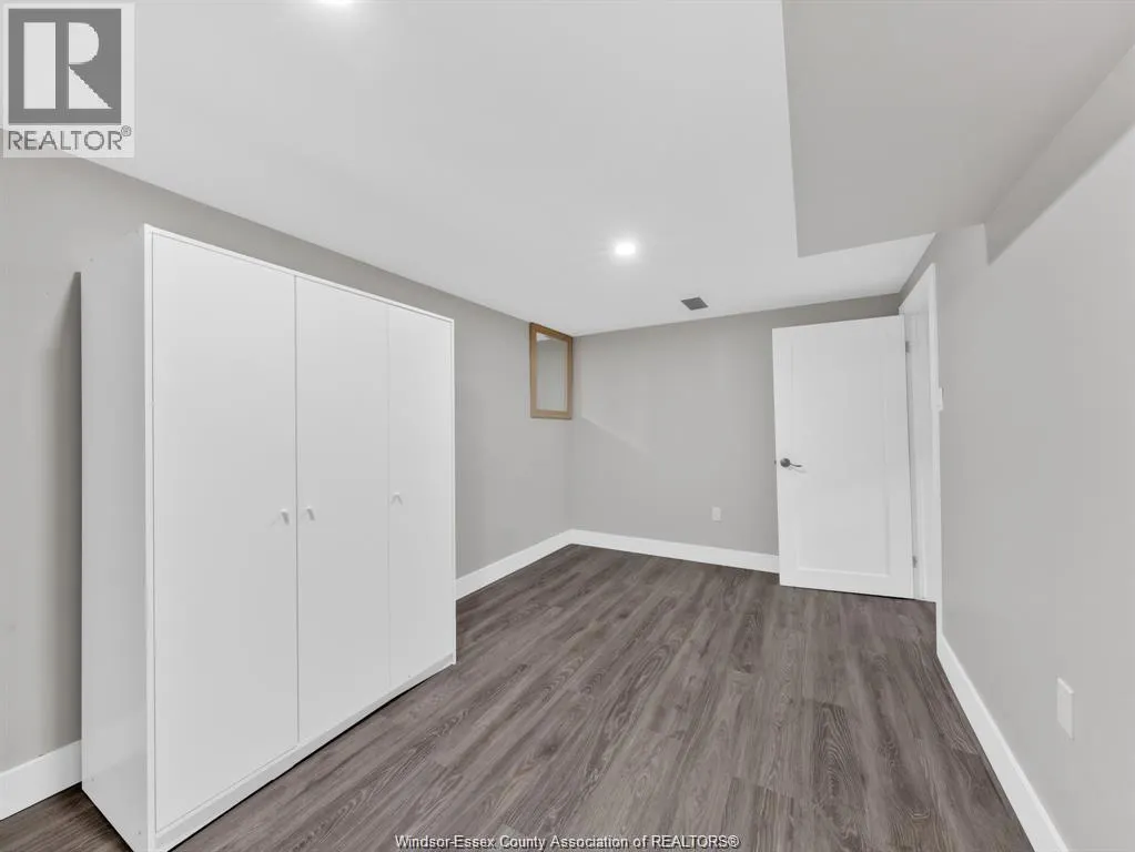 2785 MEADOWBROOK LANE