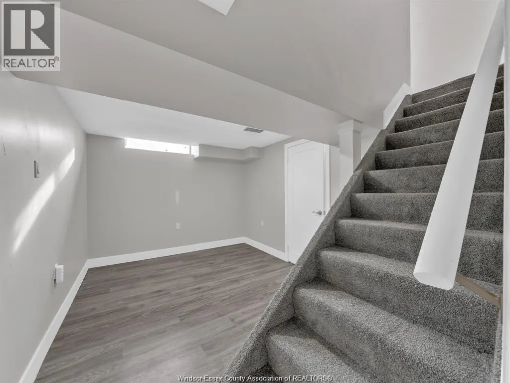 2785 MEADOWBROOK LANE