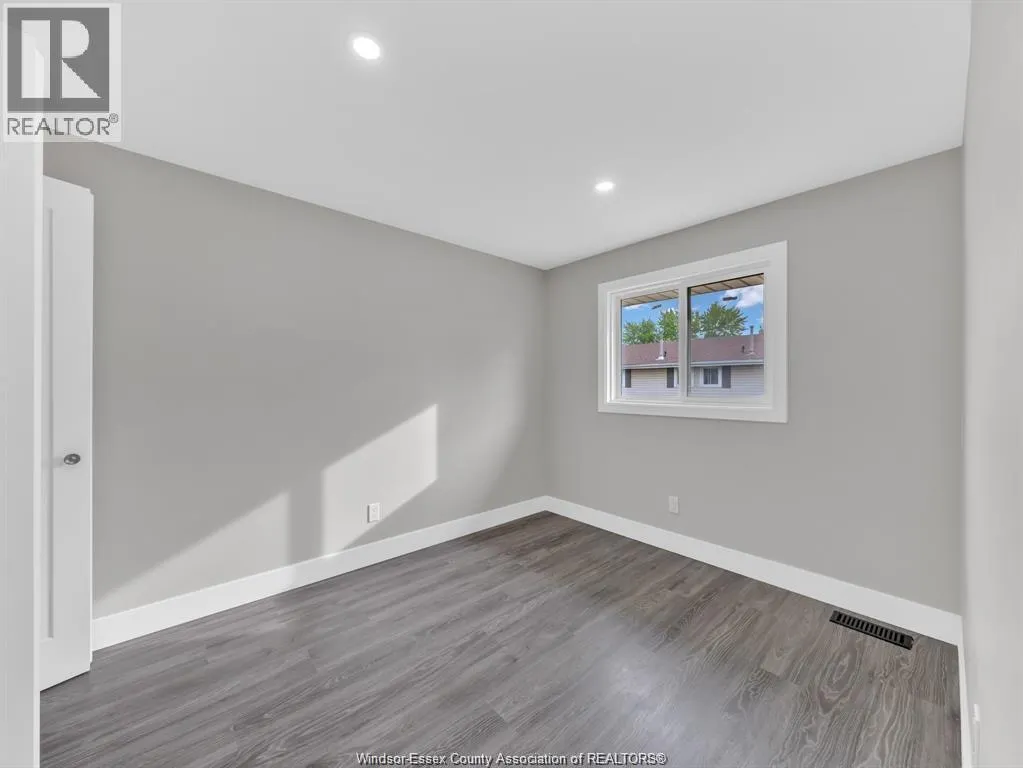 2785 MEADOWBROOK LANE