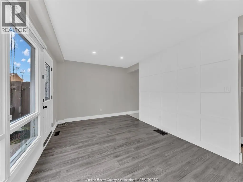 2785 MEADOWBROOK LANE
