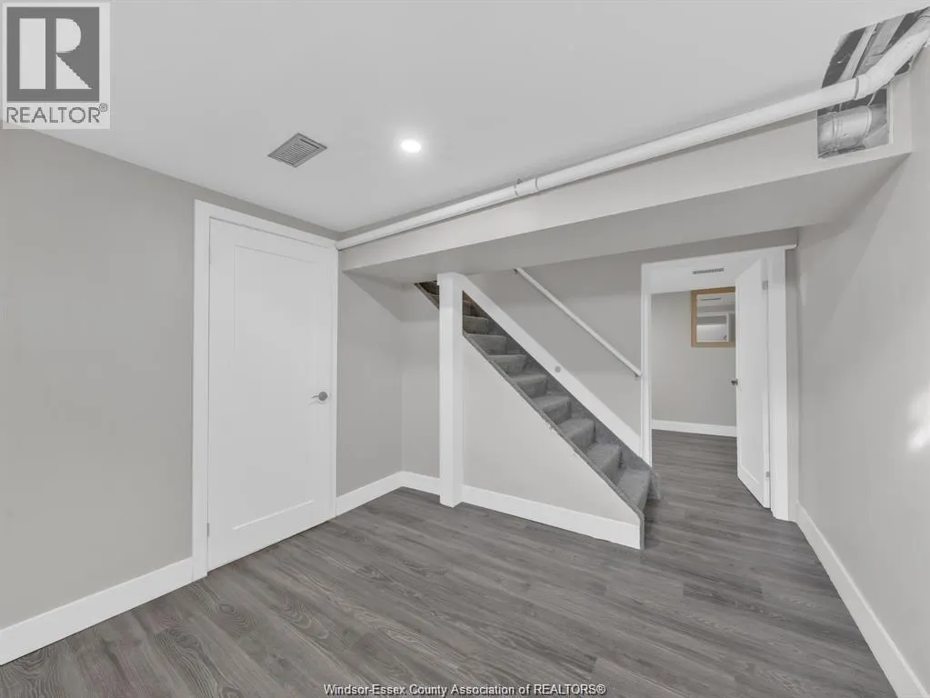 2785 MEADOWBROOK LANE