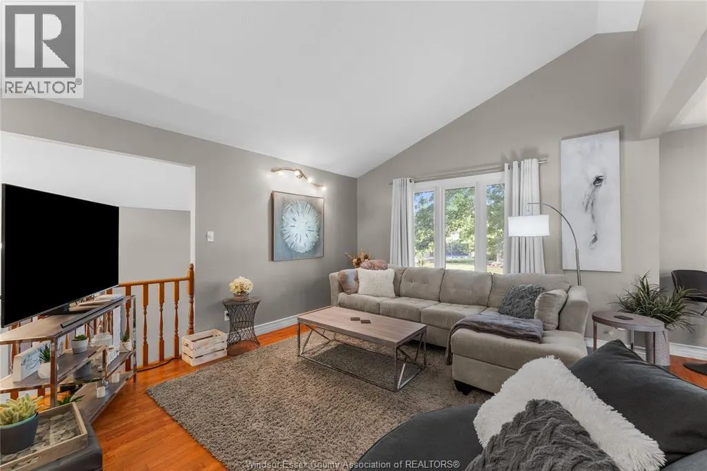 1475 SUGARWOOD CRESCENT