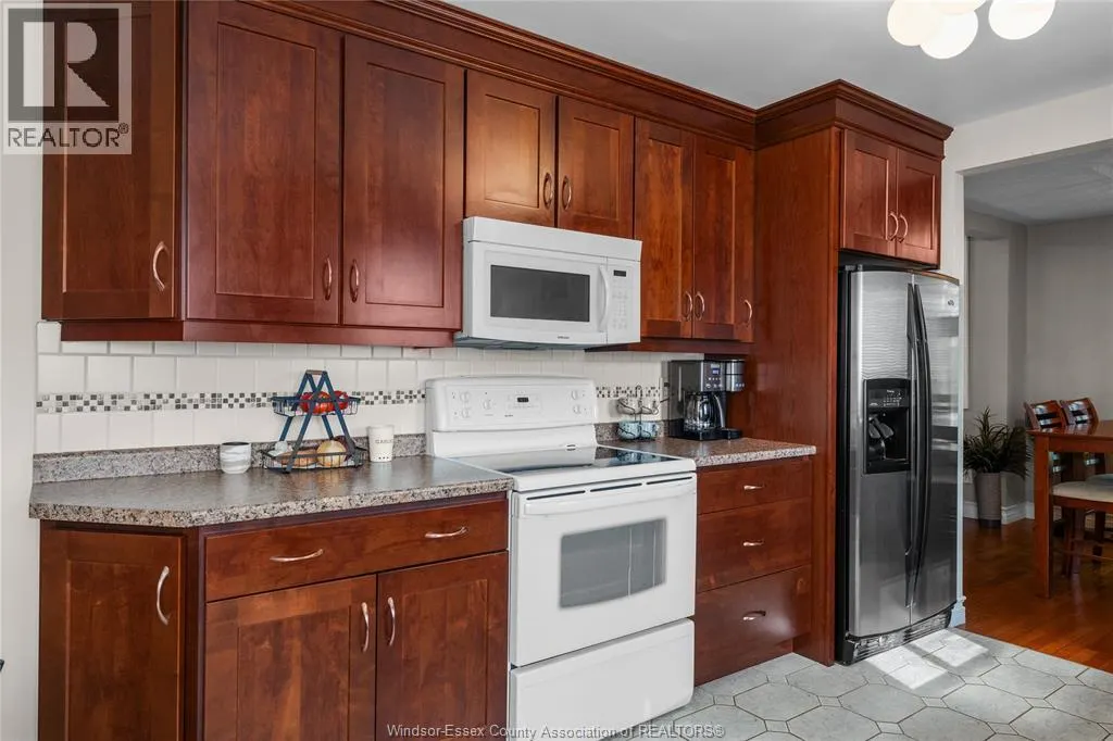 1475 SUGARWOOD CRESCENT