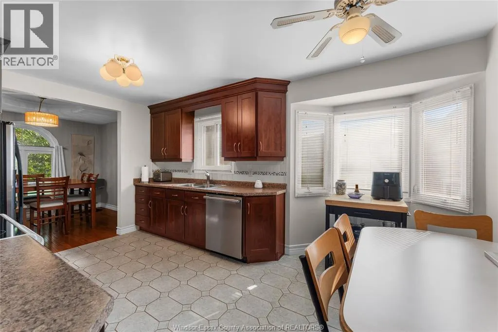 1475 SUGARWOOD CRESCENT