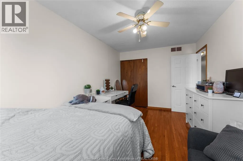 1475 SUGARWOOD CRESCENT