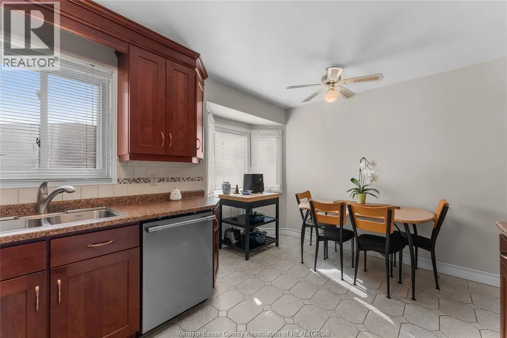 1475 SUGARWOOD CRESCENT