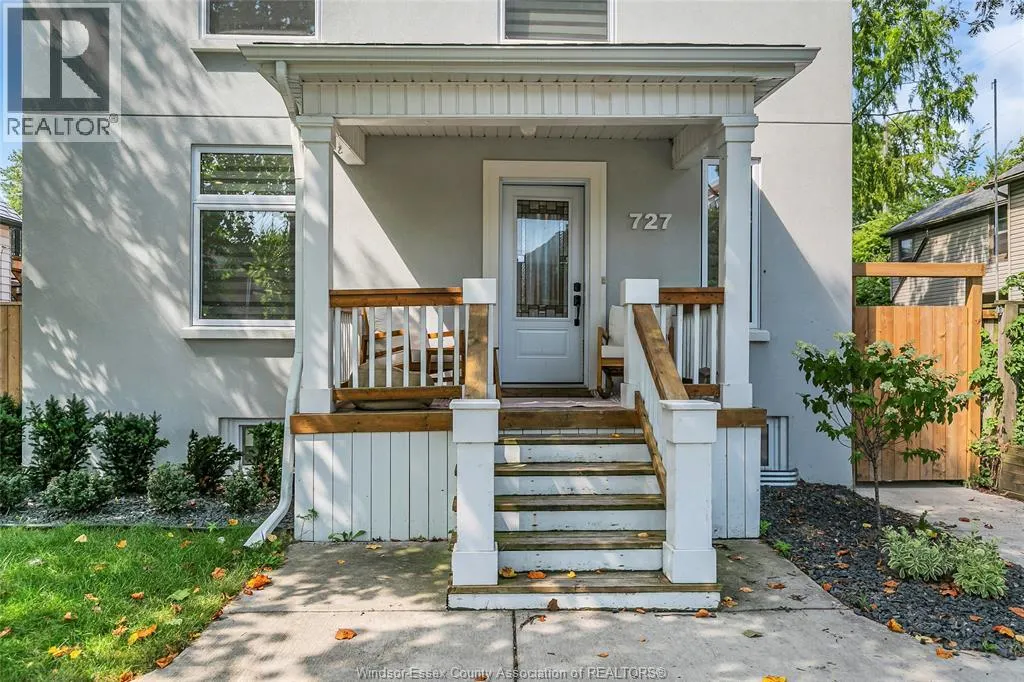 727 ARGYLE ROAD