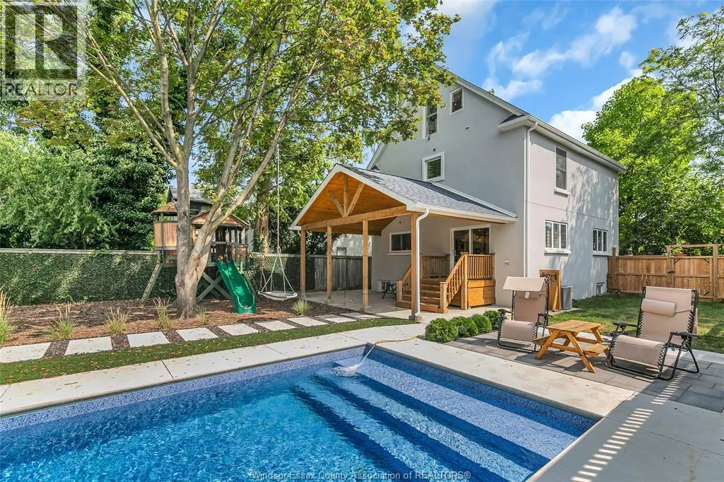 727 ARGYLE ROAD