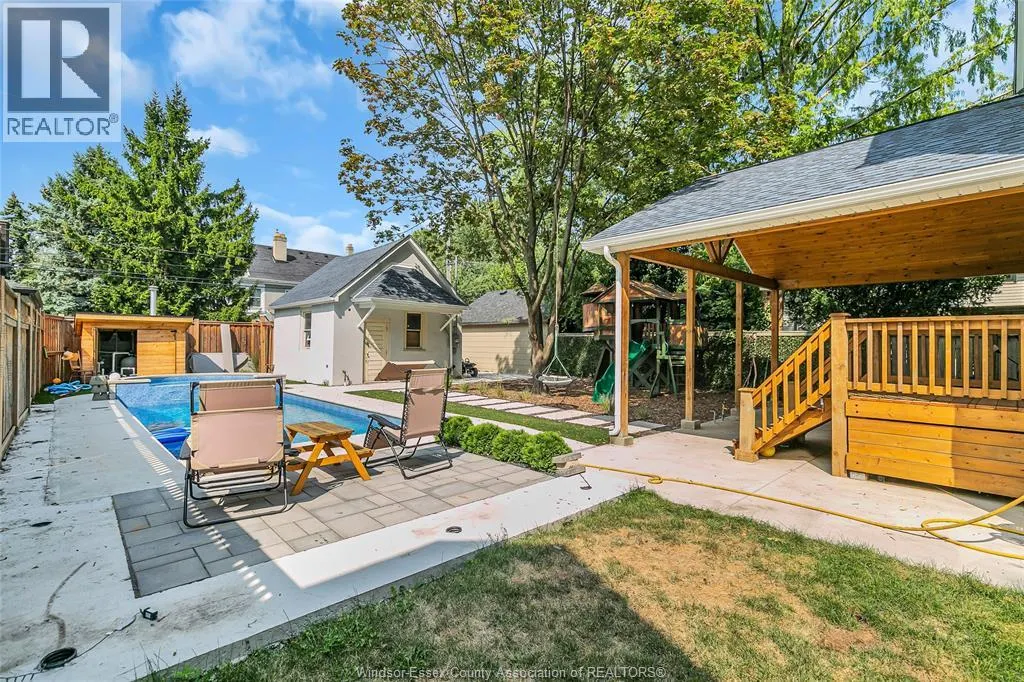 727 ARGYLE ROAD