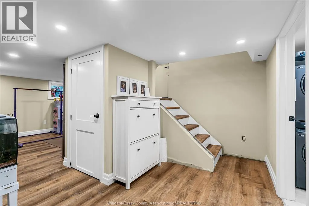 727 ARGYLE ROAD