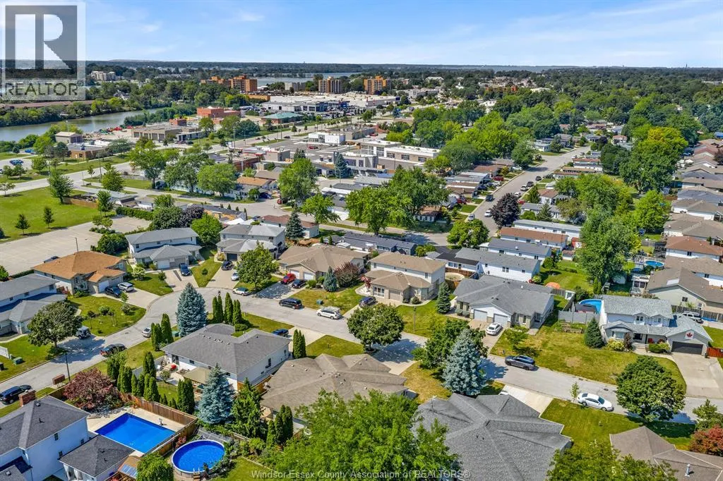 341 RIDGEVIEW PLACE NORTH