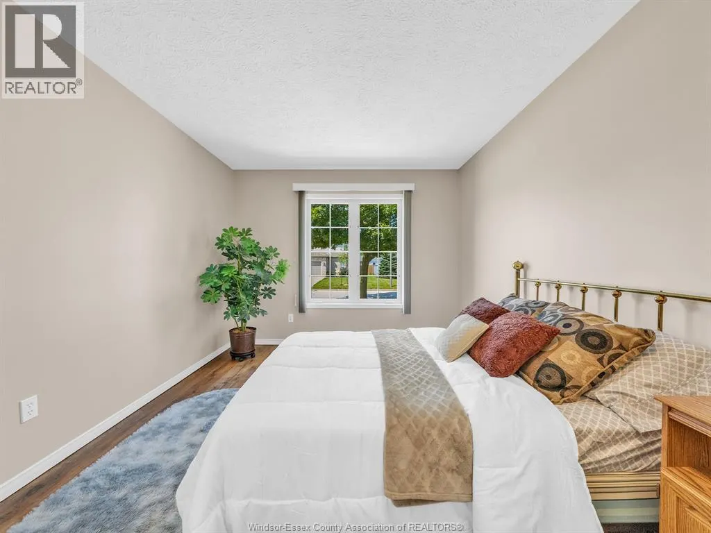 341 RIDGEVIEW PLACE NORTH