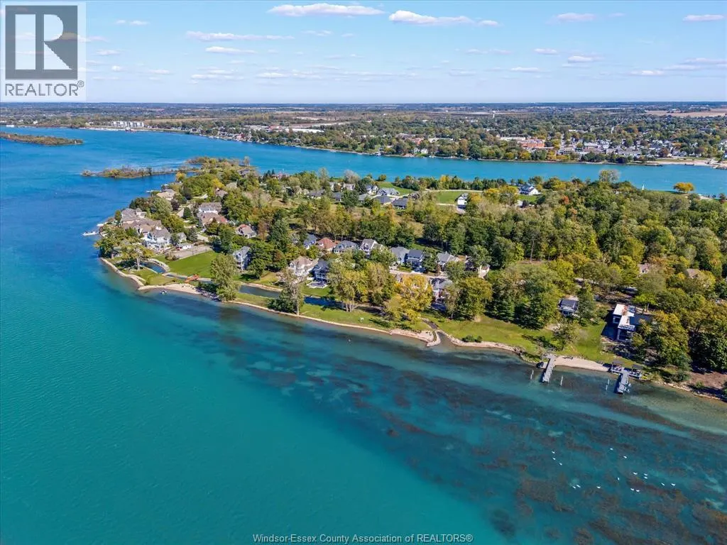 290 CRYSTAL BAY DRIVE