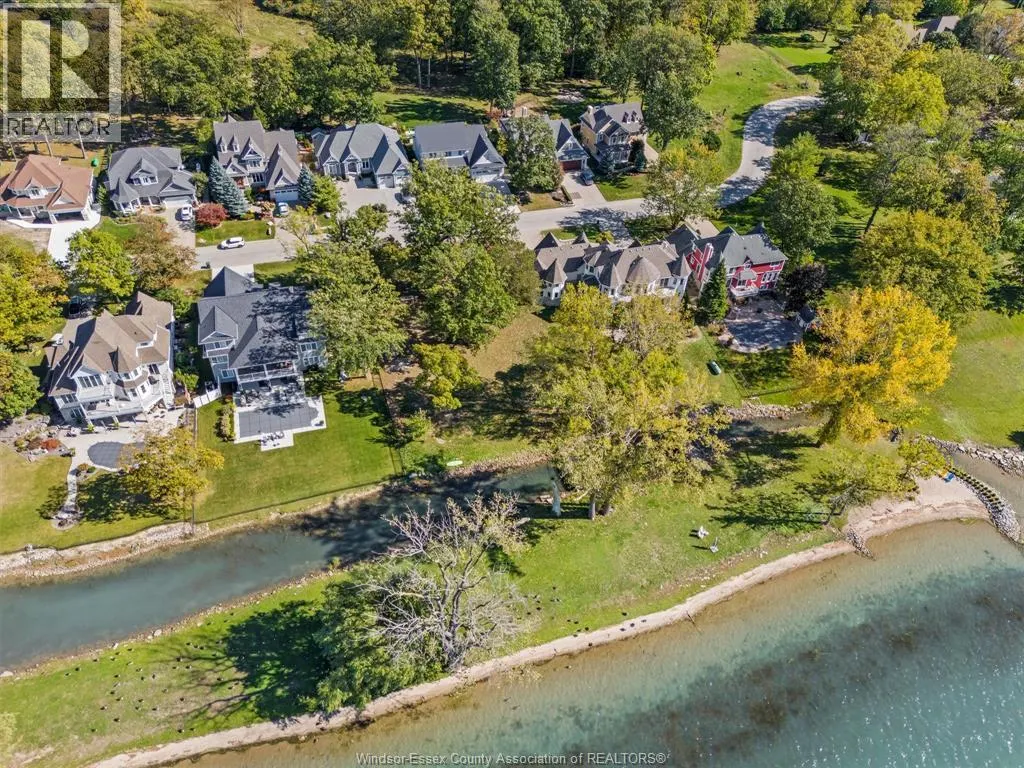 290 CRYSTAL BAY DRIVE