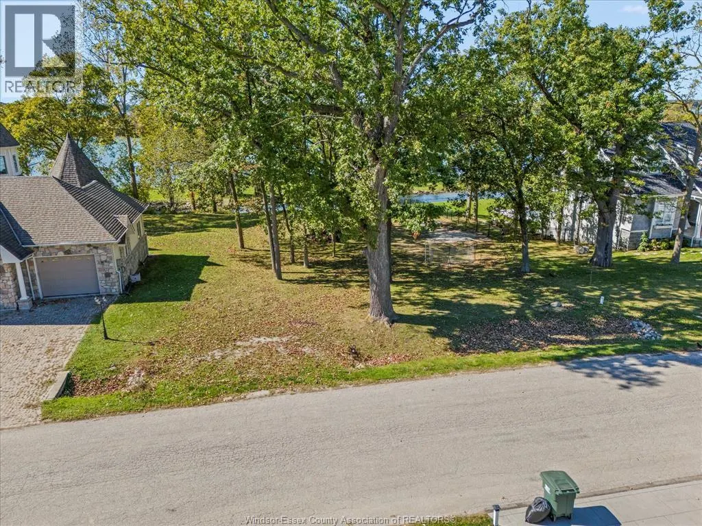 290 CRYSTAL BAY DRIVE