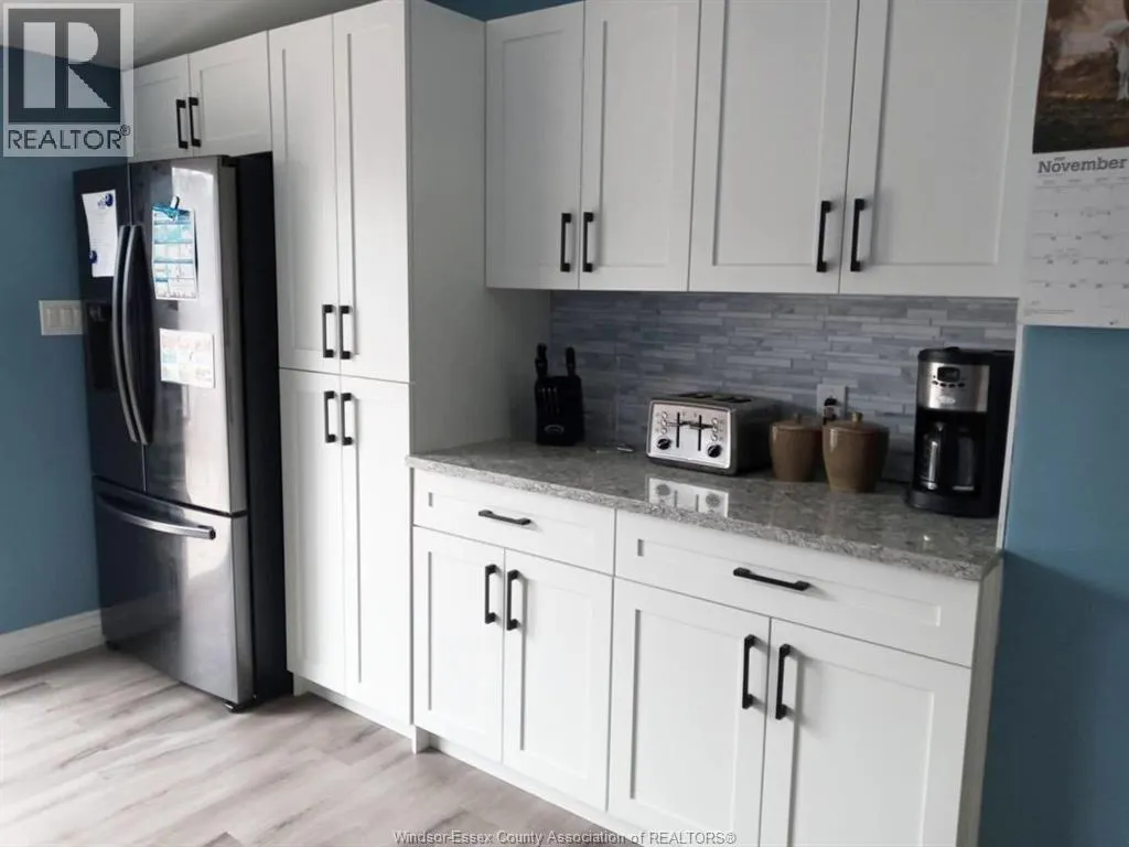 1223 ELSMERE