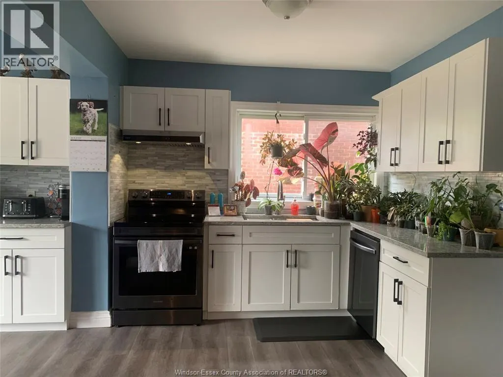 1223 ELSMERE