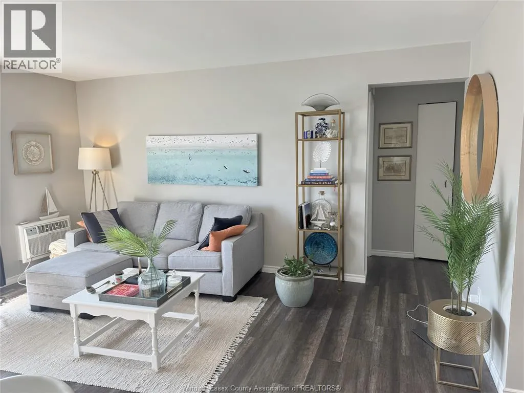 8591 RIVERSIDE DRIVE East Unit# 904