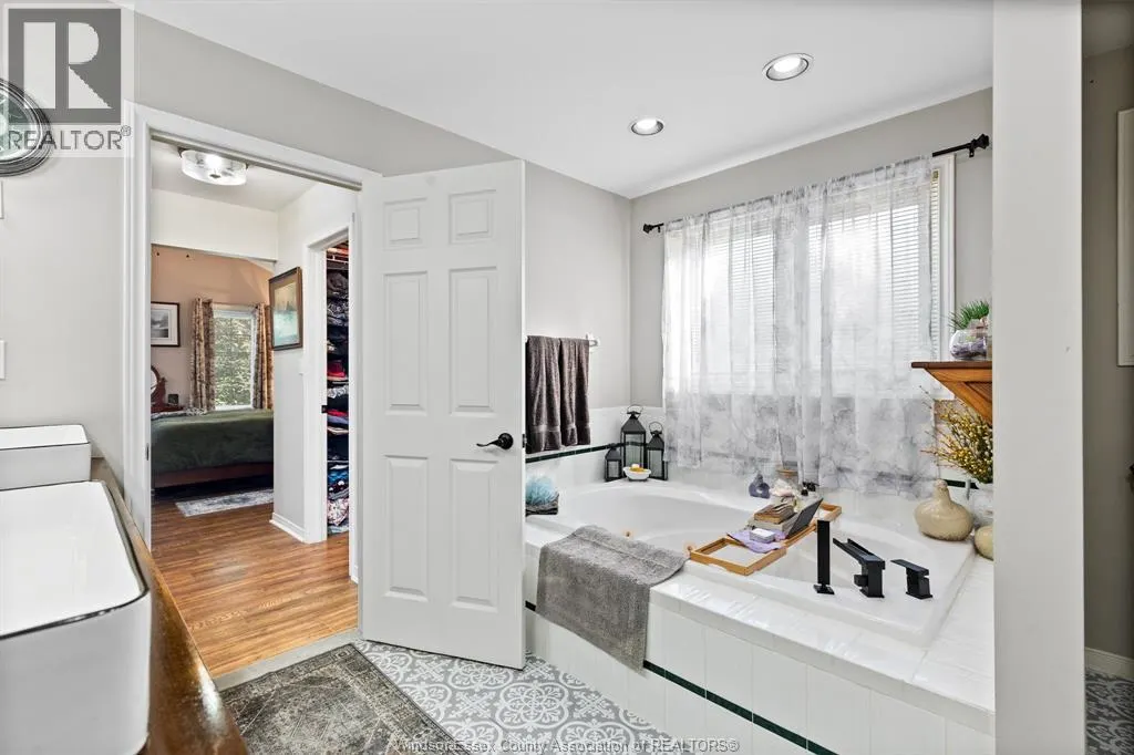 226 TURNER CRESCENT