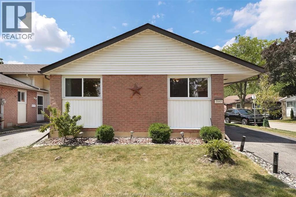 3163 FOREST GLADE DRIVE