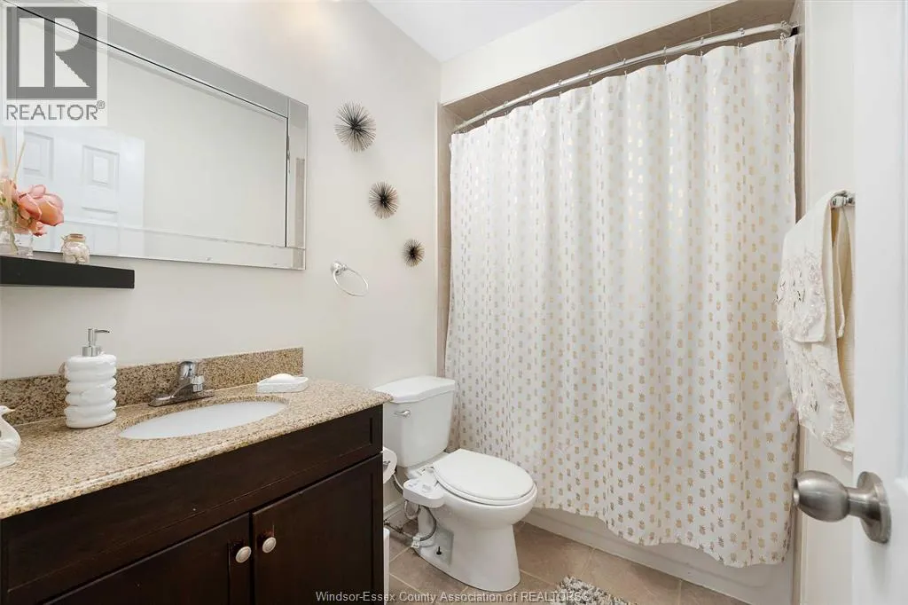 3163 FOREST GLADE DRIVE
