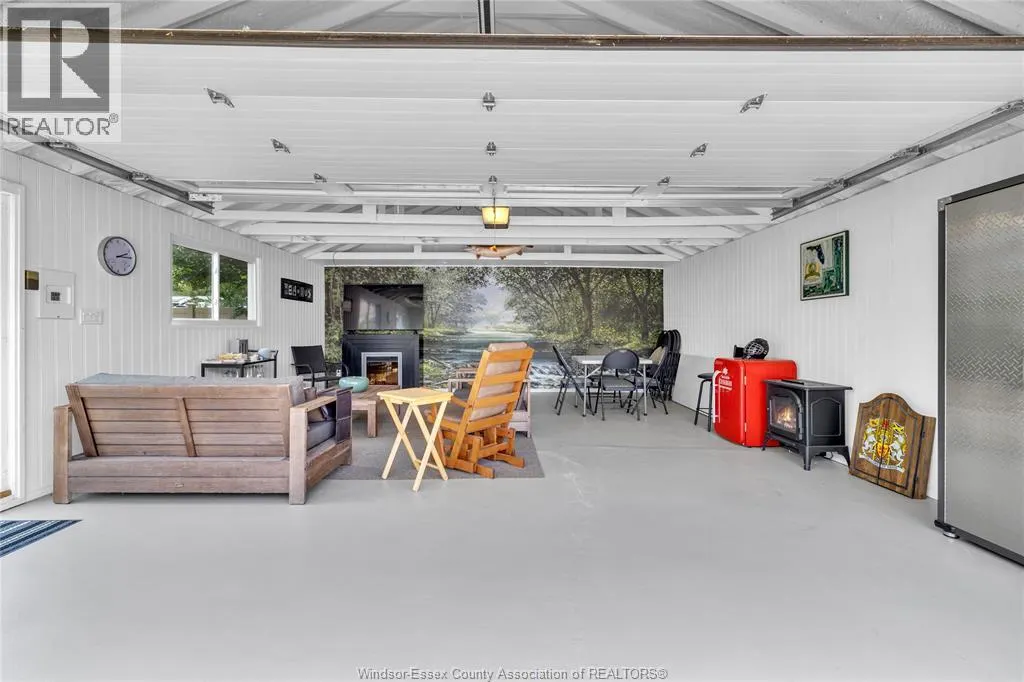 4031 CHURCHILL DRIVE