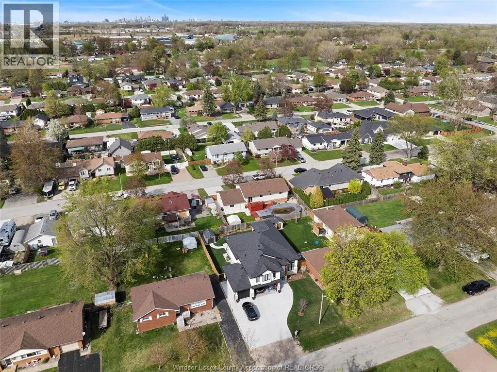 148 RIVERVIEW