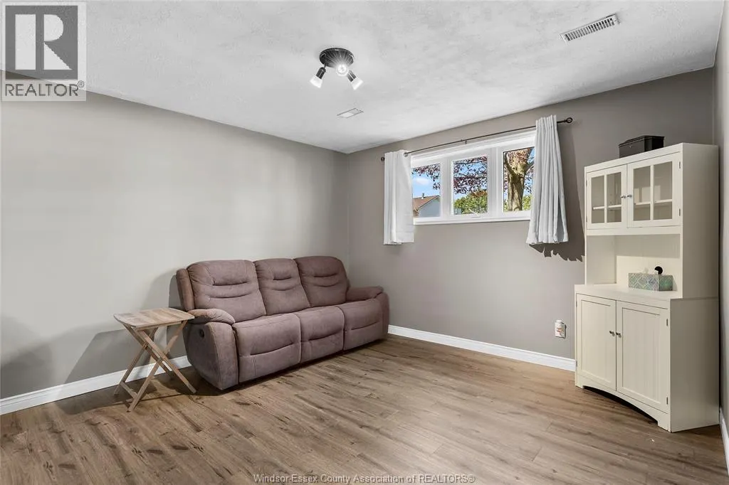 148 RIVERVIEW