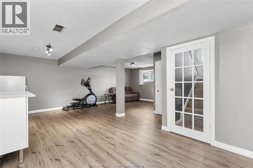 148 RIVERVIEW