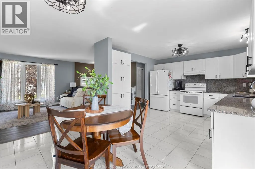 148 RIVERVIEW