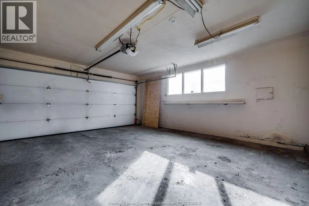 3625 DOUGALL Unit# UPPER