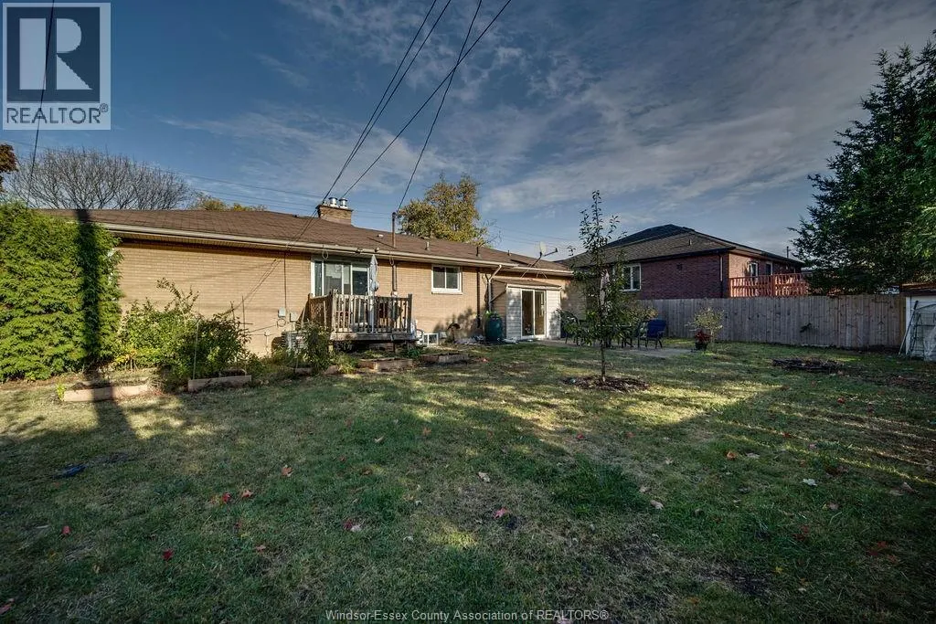3625 DOUGALL Unit# UPPER