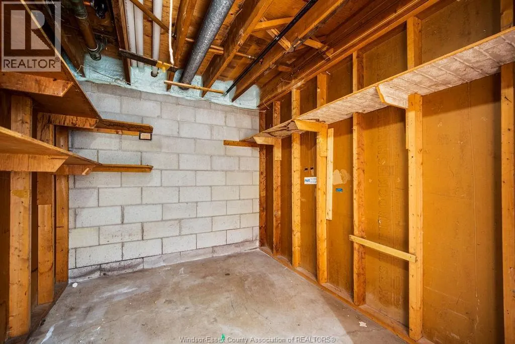 3625 DOUGALL Unit# UPPER