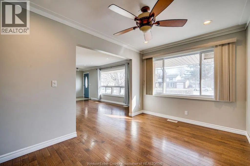 3625 DOUGALL Unit# UPPER