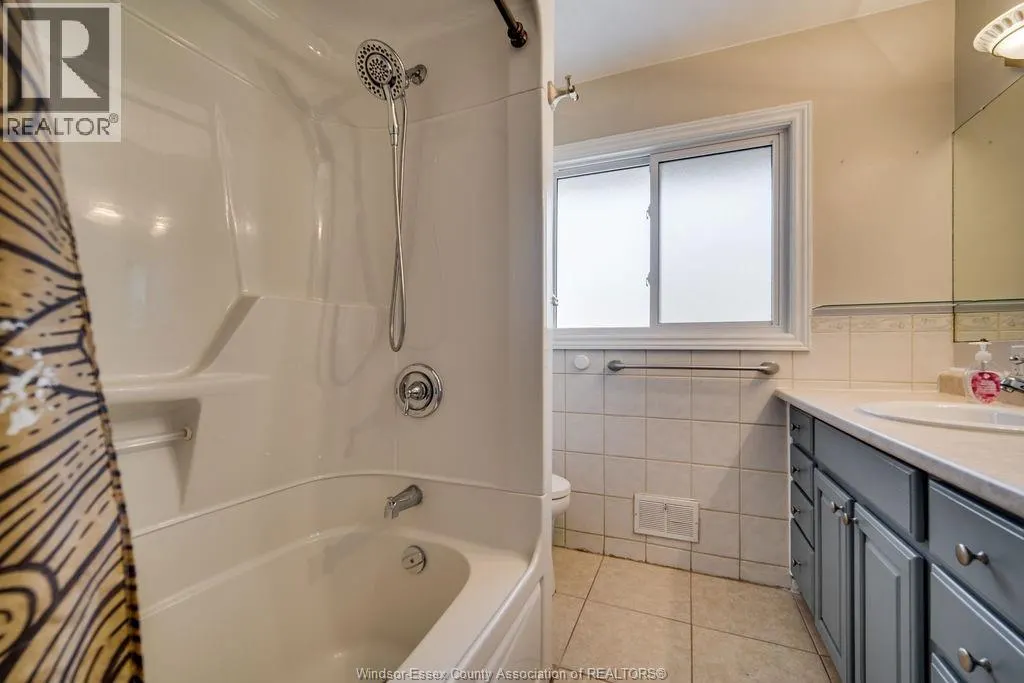 3625 DOUGALL Unit# UPPER